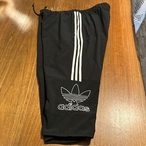 Adidas cropped pants XL